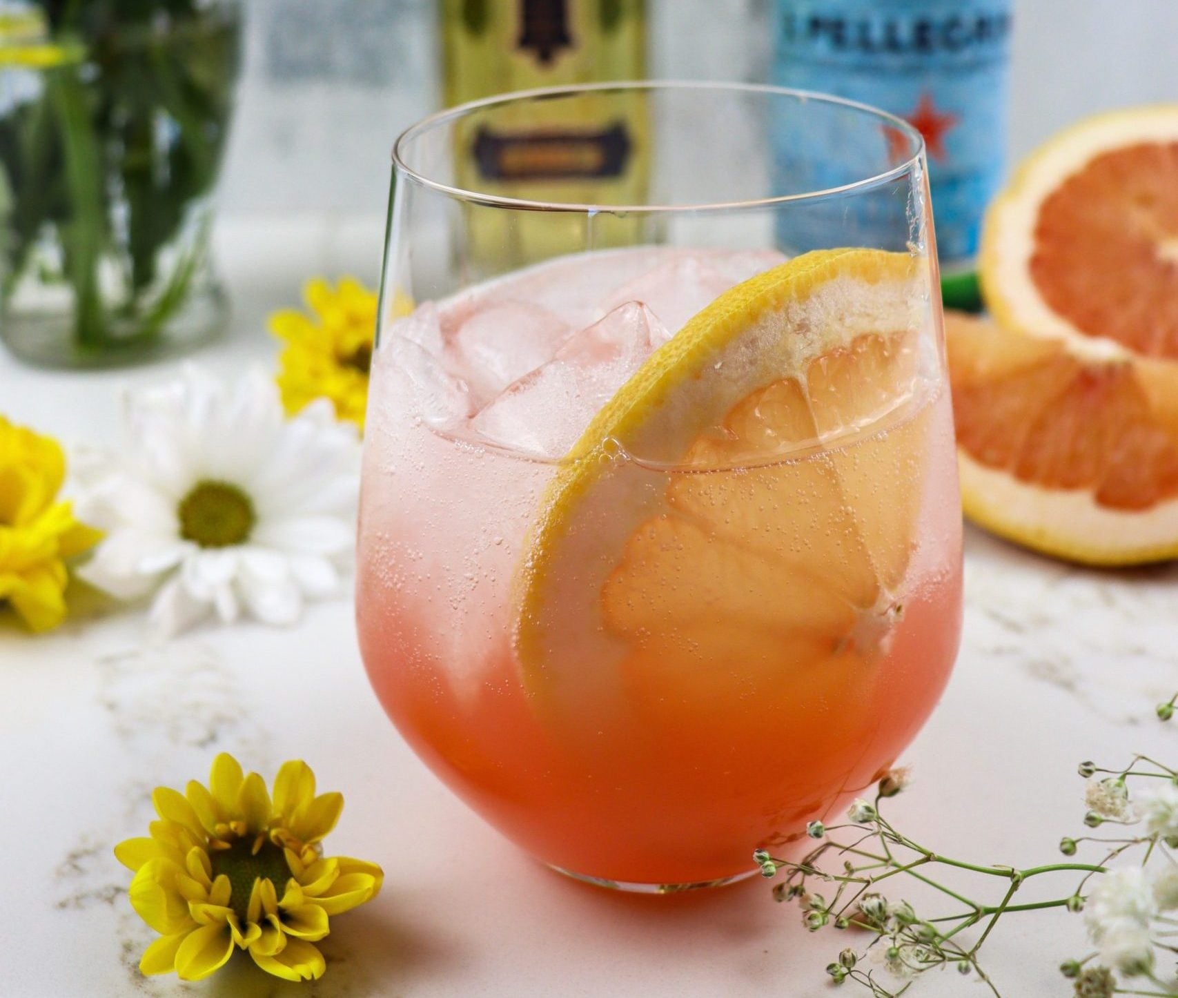Elderflower Grapefruit Spritzer