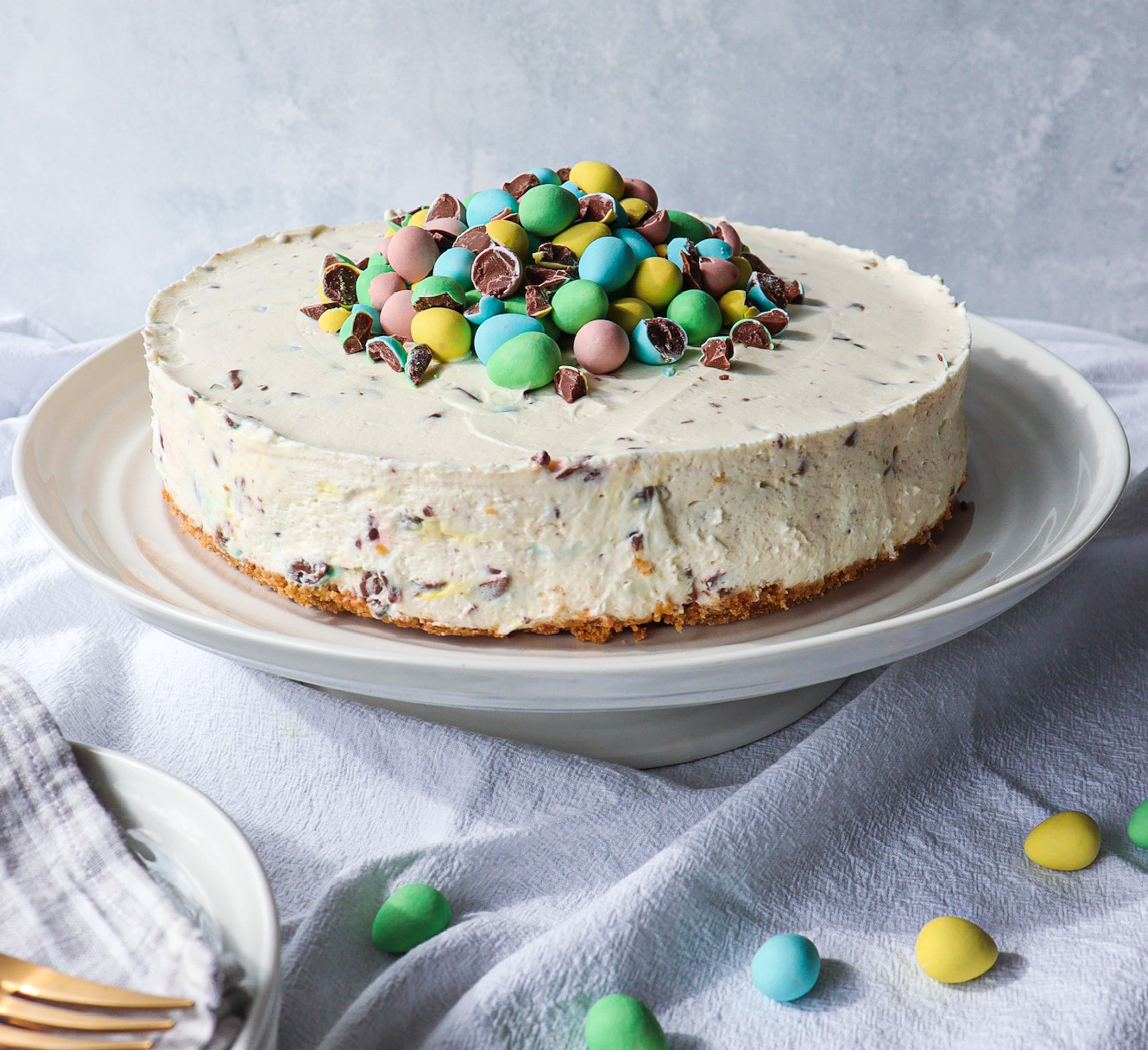 no-bake mini egg cheesecake, easy no bake easter dessert