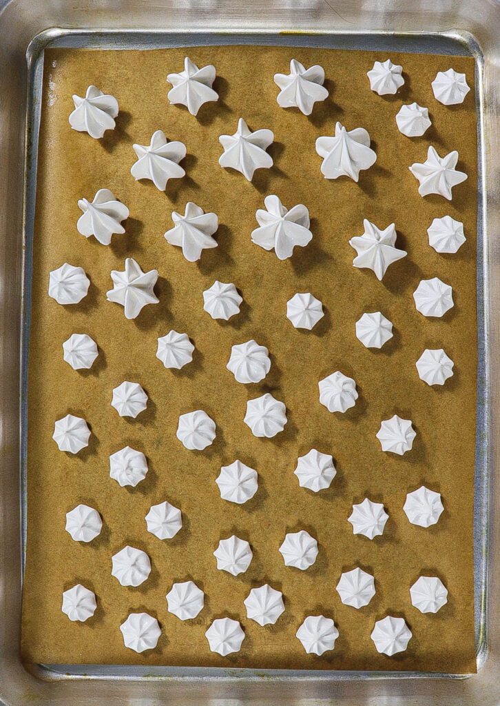 pavlova with blueberries and lemon, lord of the rings recipes