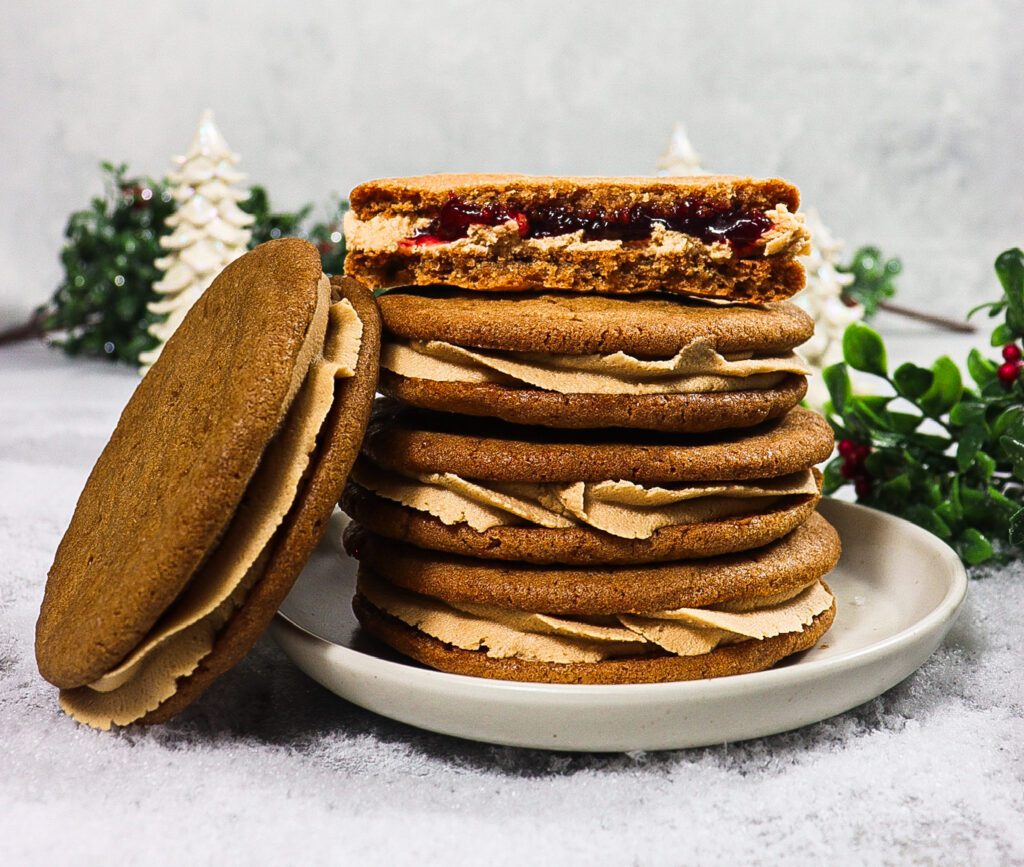 biscoff cookies sandwich, biscoff sandwich cookie with jam