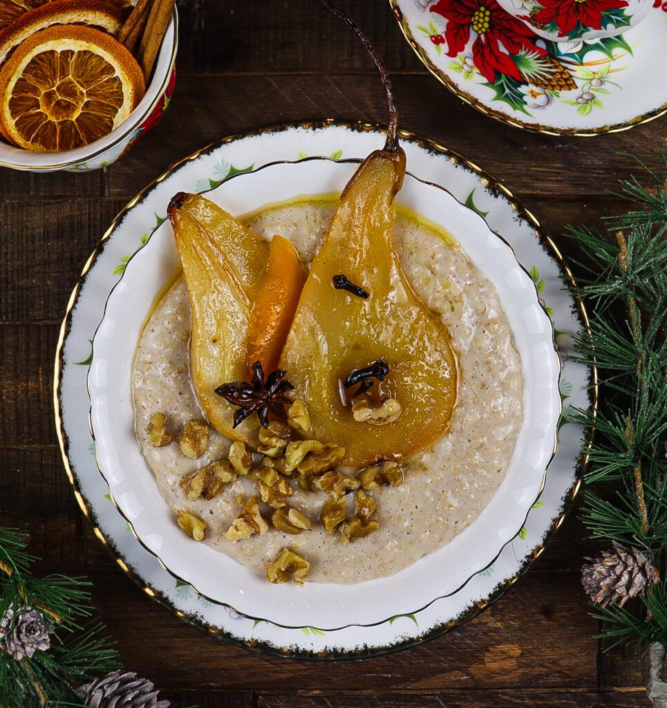 oatmeal with honey spiced pears, winter oatmeal recipes, food from a christmas carol