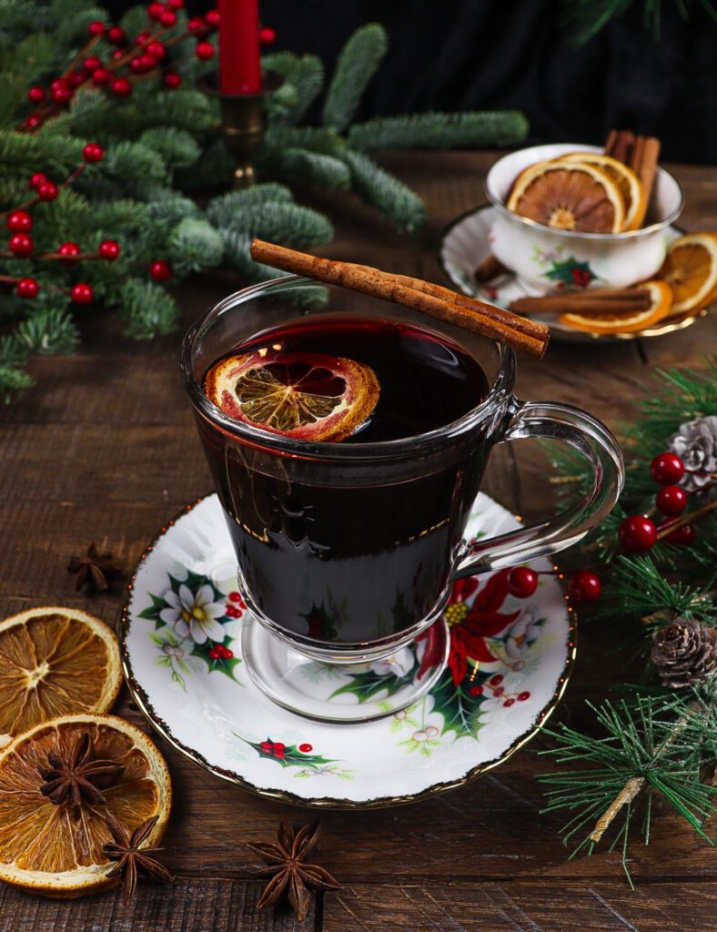 smoking bishop drink, food from a christmas carol, victorian mulled wine recipe