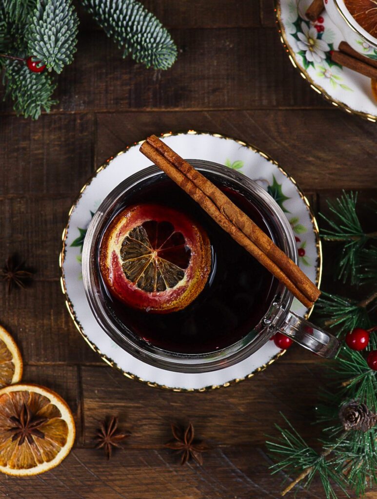 smoking bishop, victorian mulled wine recipe, food from a christmas carol
