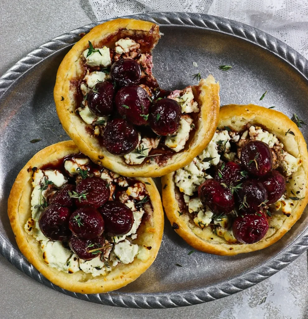goat cheese tarts recipe, grape tart, goat cheese tarts with roasted grapes, roasted grapes with cheese, lord of the rings dinner recipes