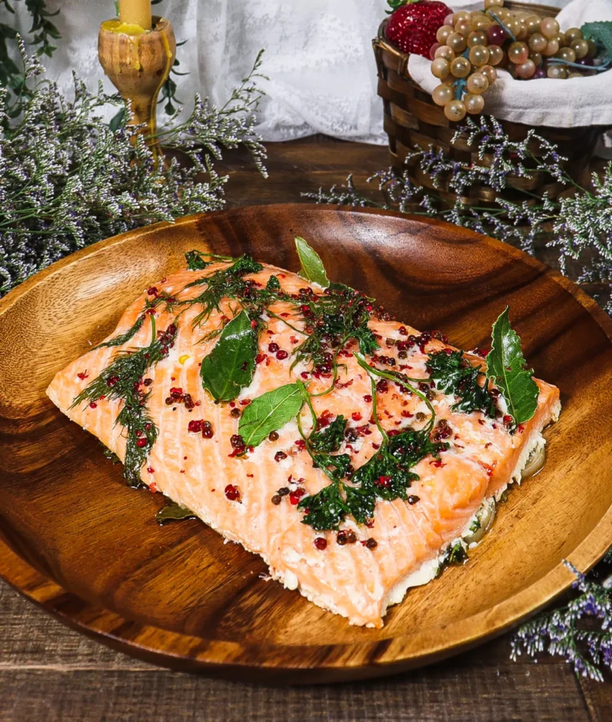 Pink peppercorn salmon in a wooden bowl