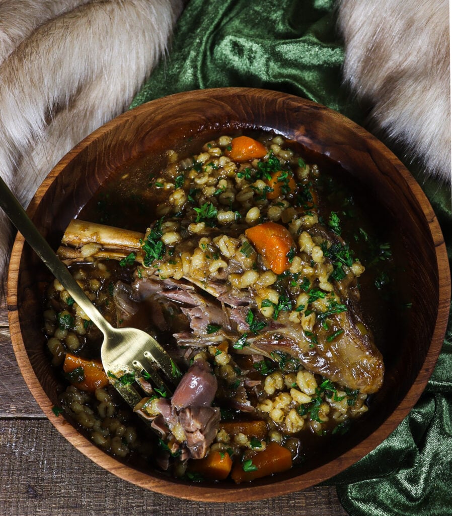 slow cooked lamb shanks recipe, middle earth recipes