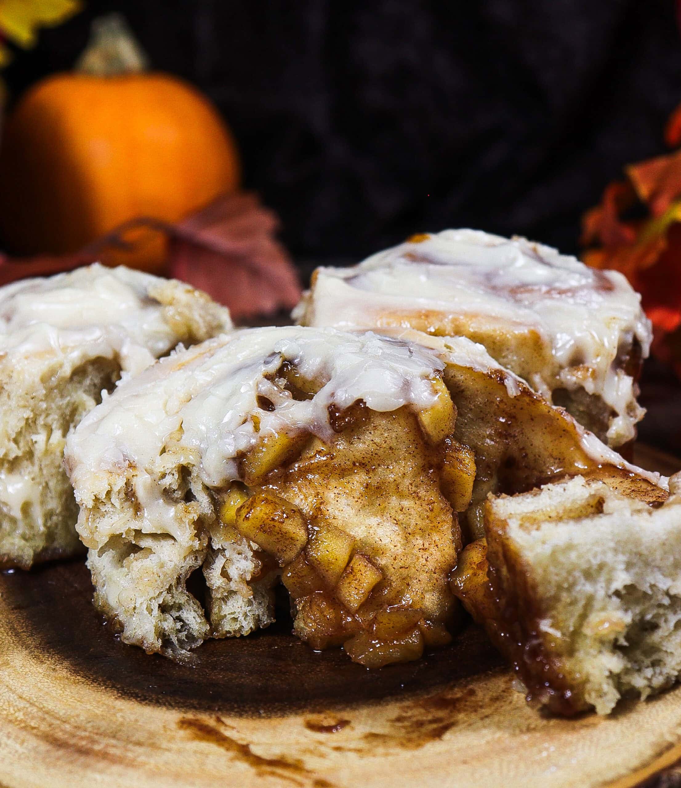 brown butter cream cheese icing, cinnamon rolls with apples