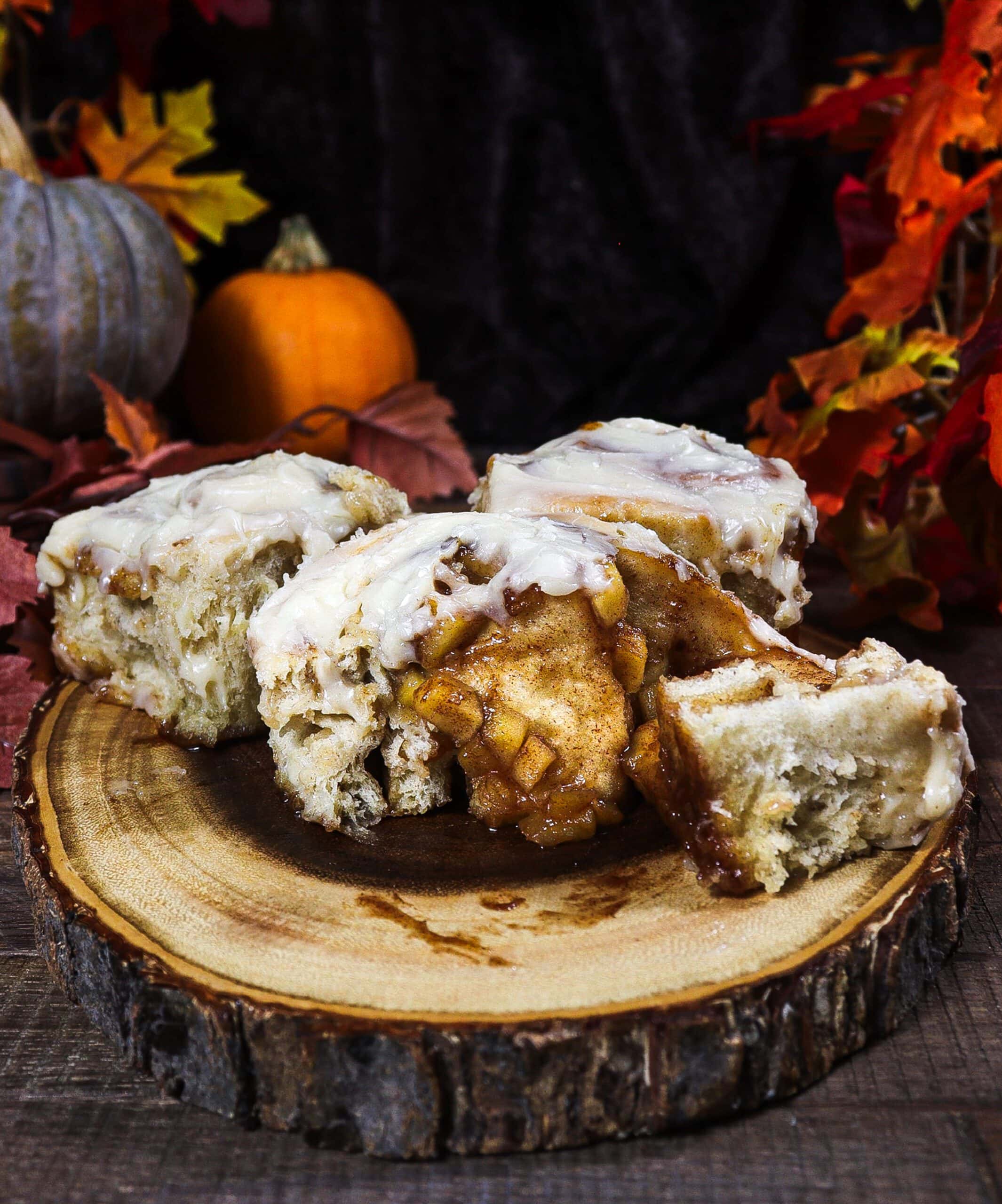 cinnamon rolls with browned butter icing, cinnamon rolls with apples