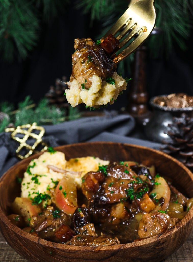 pork stew with bacon, middle earth recipes