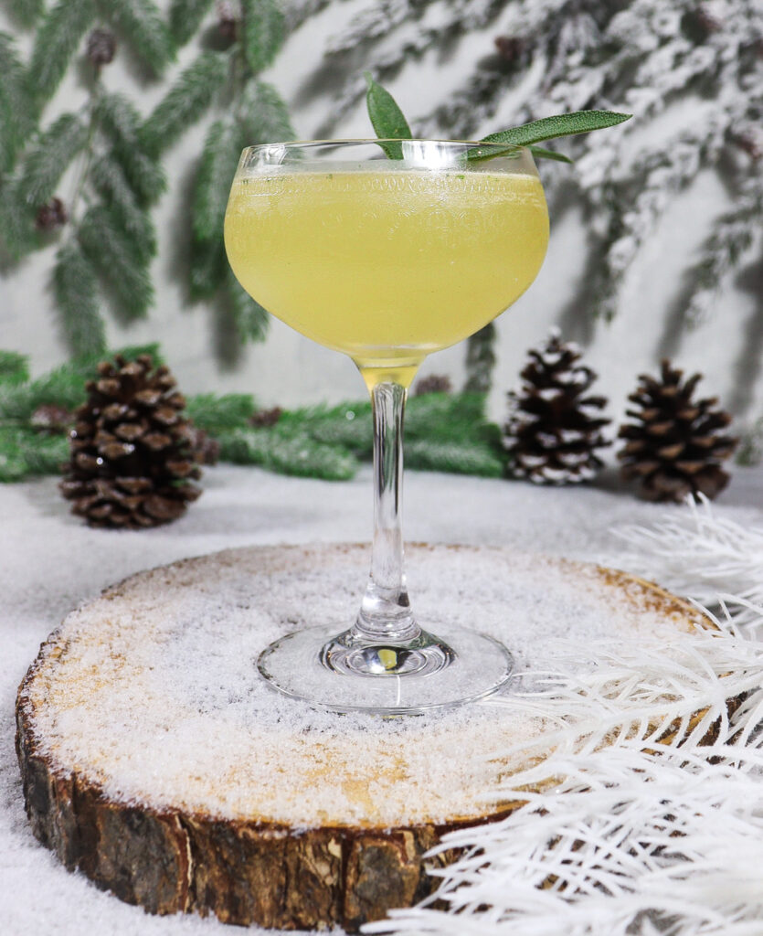 sage gin cocktail, sage cocktail recipe, lord of the rings cocktail