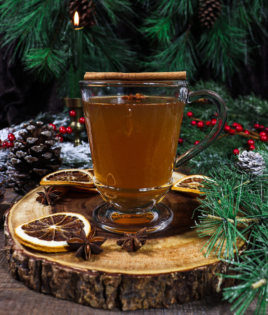 bourbon hot apple cider, hot yuletide drink, winter solstice drink