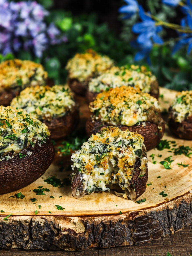 stuffed mushroom appetizer, bacon and spinach stuffed mushrooms