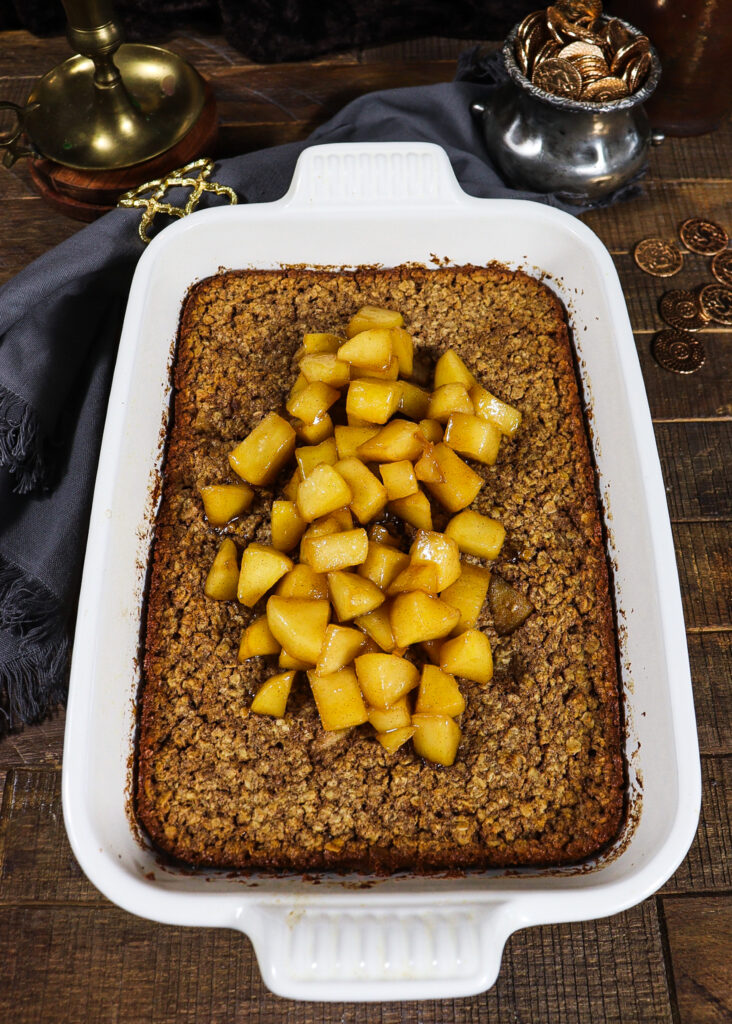 baked oatmeal with apples, middle earth food, oatmeal with caramelized apples
