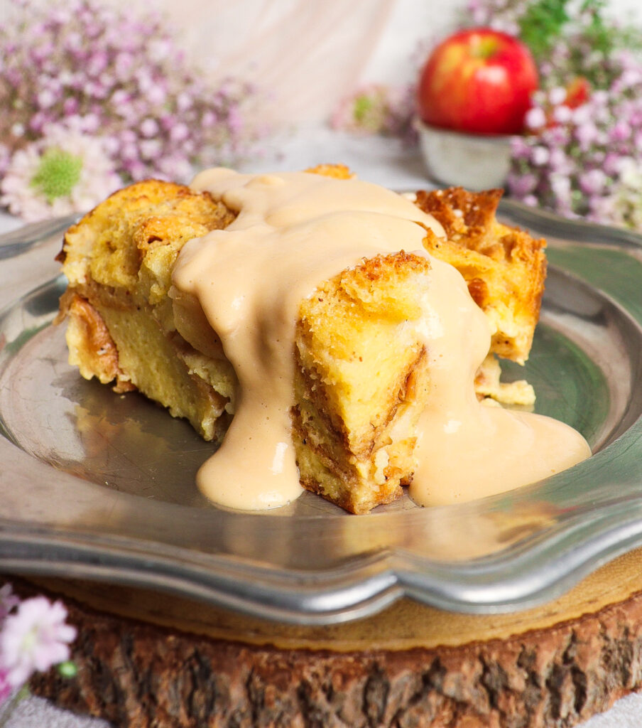 bread pudding with custard, mists of avalon, meadowsweet custard