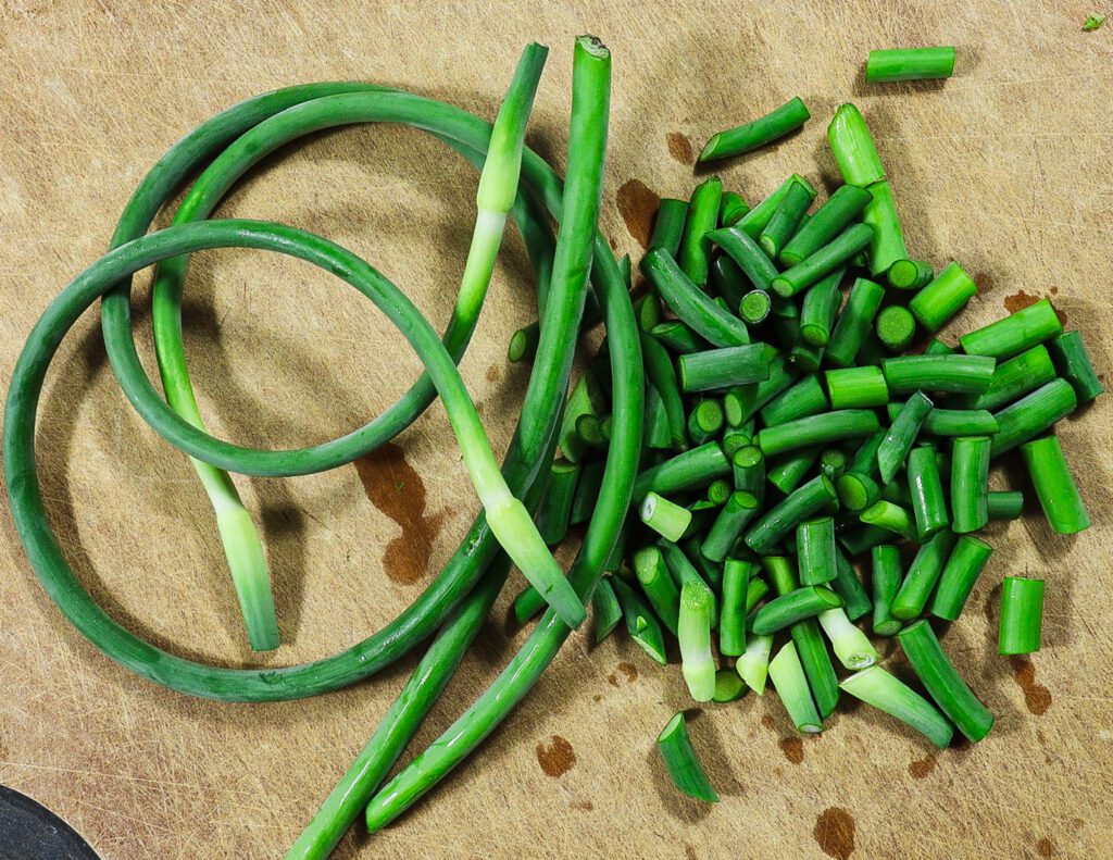 recipe for garlic scape butter, hobbit pantry