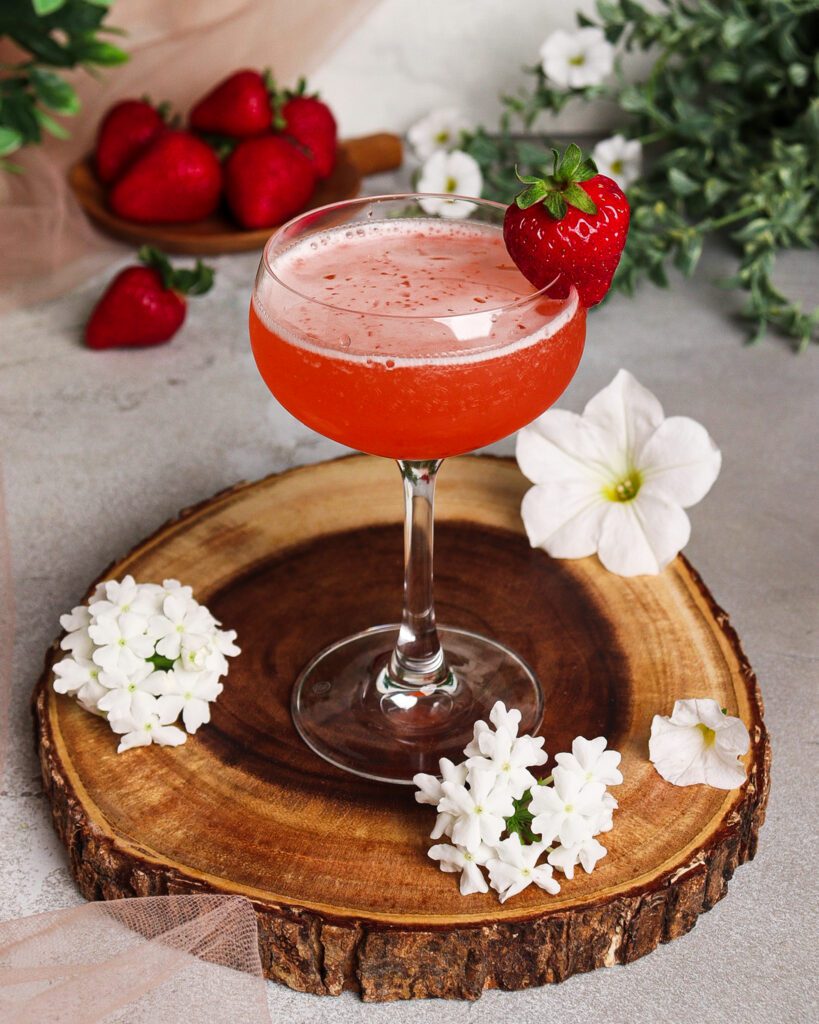 strawberry aperol cocktail, strawberry gin cocktail