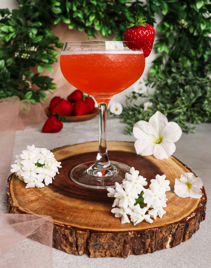 strawberry aperol cocktail, strawberry gin cocktail