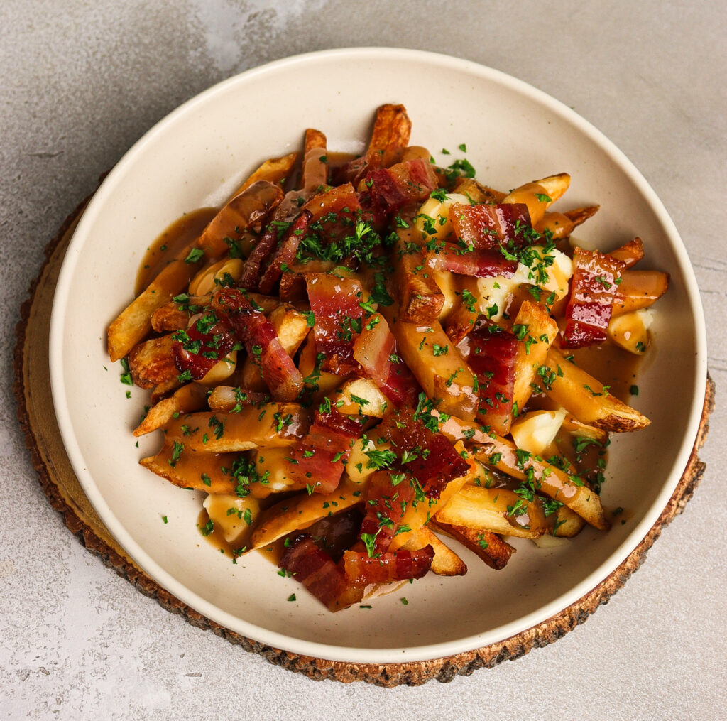 maple candied bacon poutine, poutine recipe