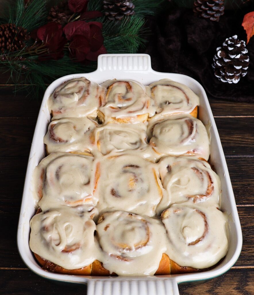 chestnut cinnamon rolls, baking with chestnut purée