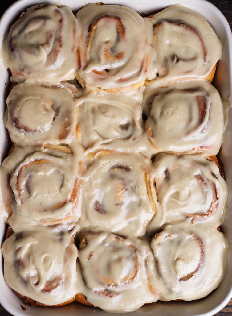 cinnamon rolls for winter, baking with chestnut purée