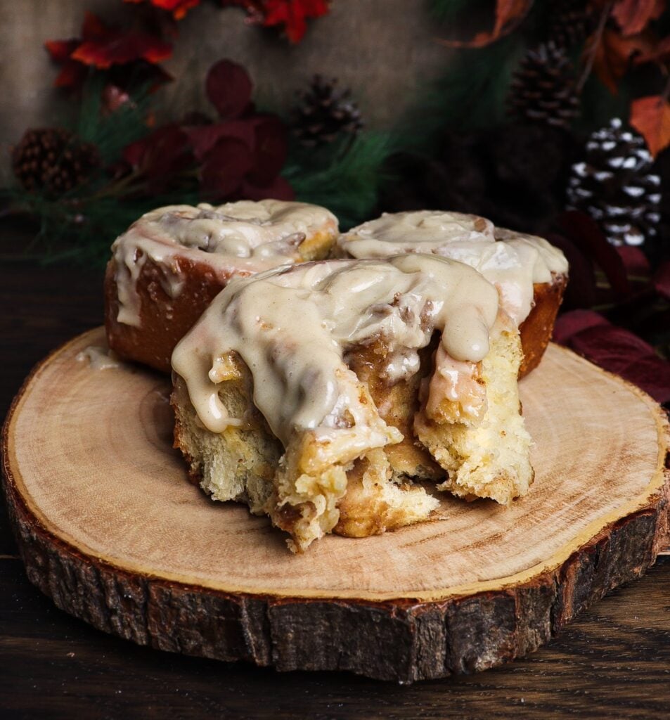 cinnamon rolls with chestnut cream, winter baking recipes