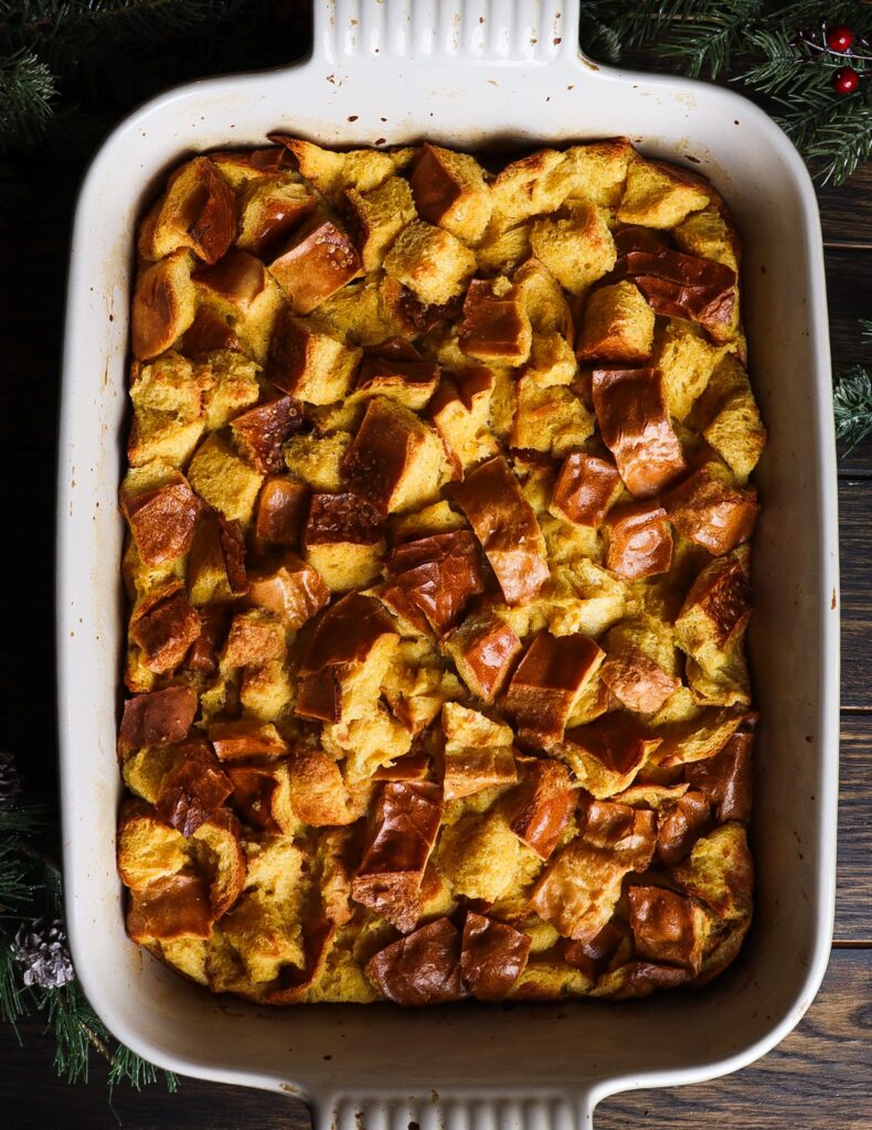 eggnog bread pudding recipe, bread pudding with eggnog, bread pudding with hot buttered rum sauce