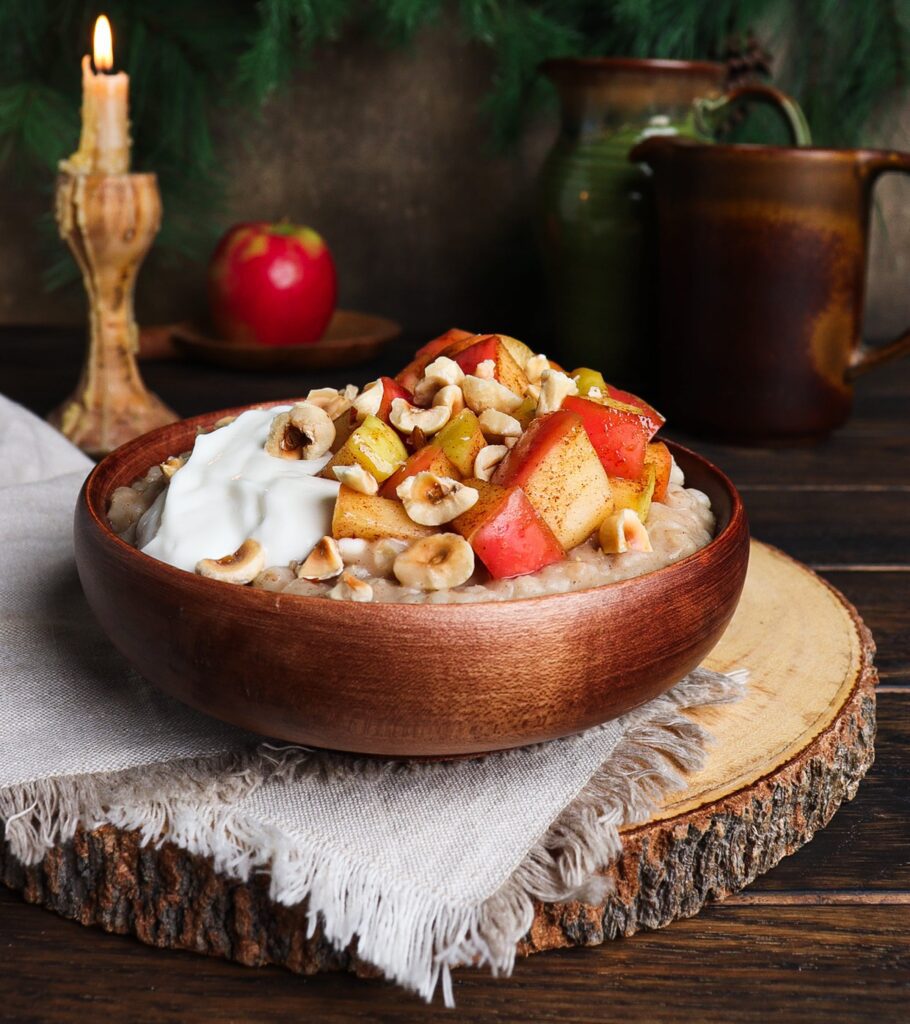 hobbit breakfast, creamy barley porridge with apples, winter breakfast recipes