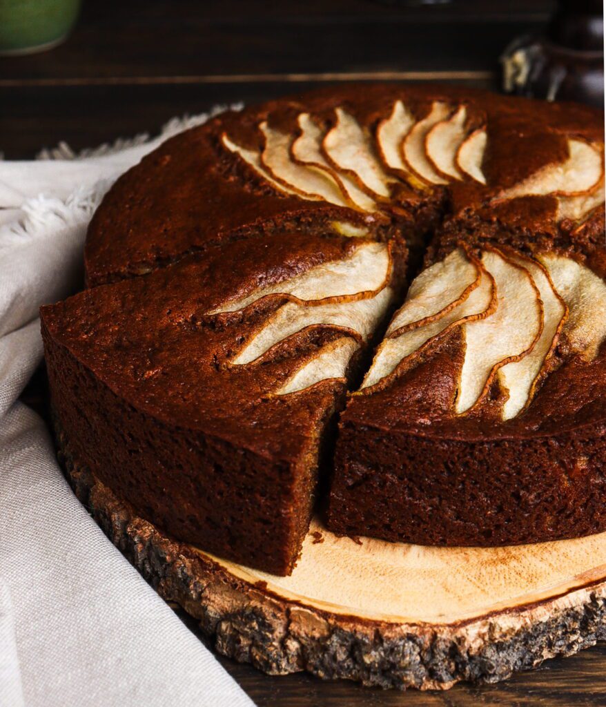 ginger pear and rye cake, pear cake, hobbit cake recipe