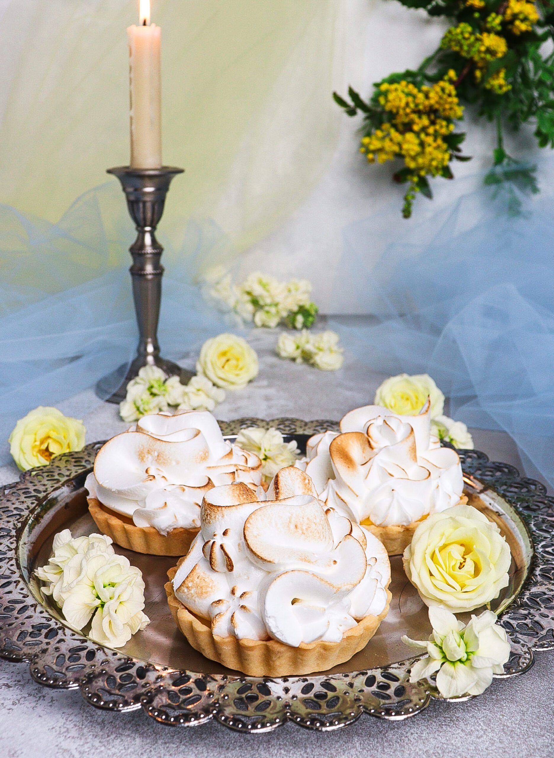 lemon elderflower meringue tarts, lemon elderflower curd, princess bride recipes